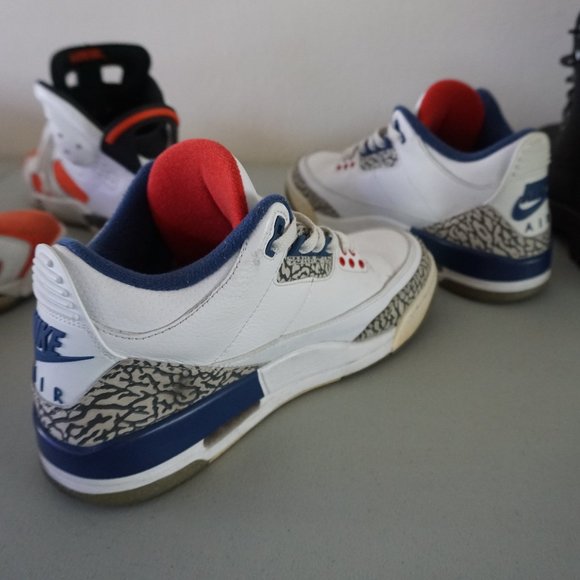 Micheal Jordan 3\'s OG 2008 Size 8.5 main image 2